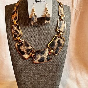 Beautiful Animal Print Jewelry Set
